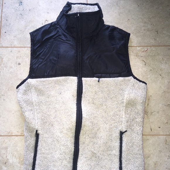 GAP Jackets & Blazers - Gap vest